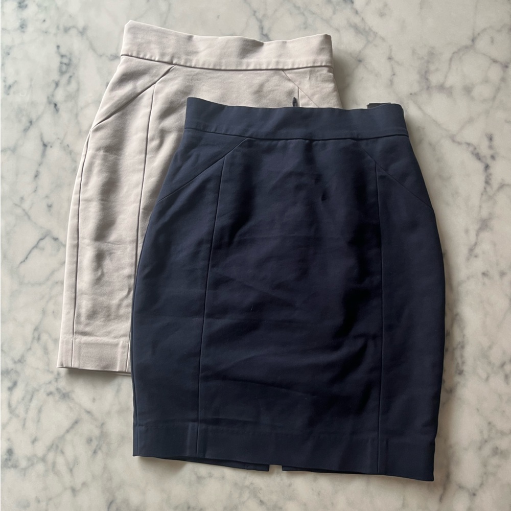 H&M Classic Tailored Pencil Skirts in Navy and Cream White Womens US Size 4